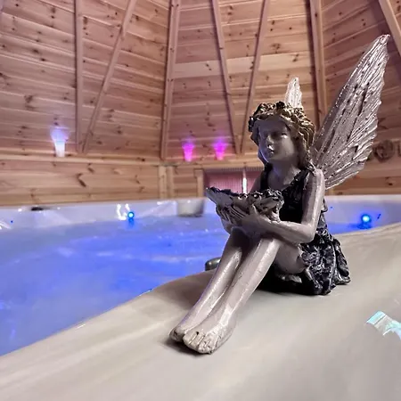 Cosy Avec Spa, Animaux Acceptes Et Parking Ferme - Fr-1-489-467