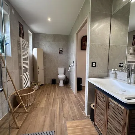 Cosy Avec Spa, Animaux Acceptes Et Parking Ferme - Fr-1-489-467 *